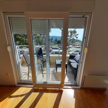 U Centru Makarske * מאקרסקה