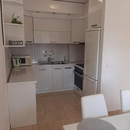 Apartman U Centru Makarske