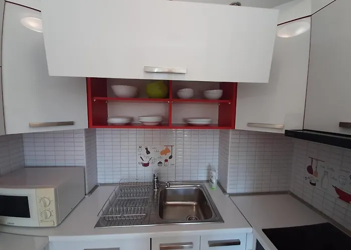 U Centru Makarske * מאקרסקה